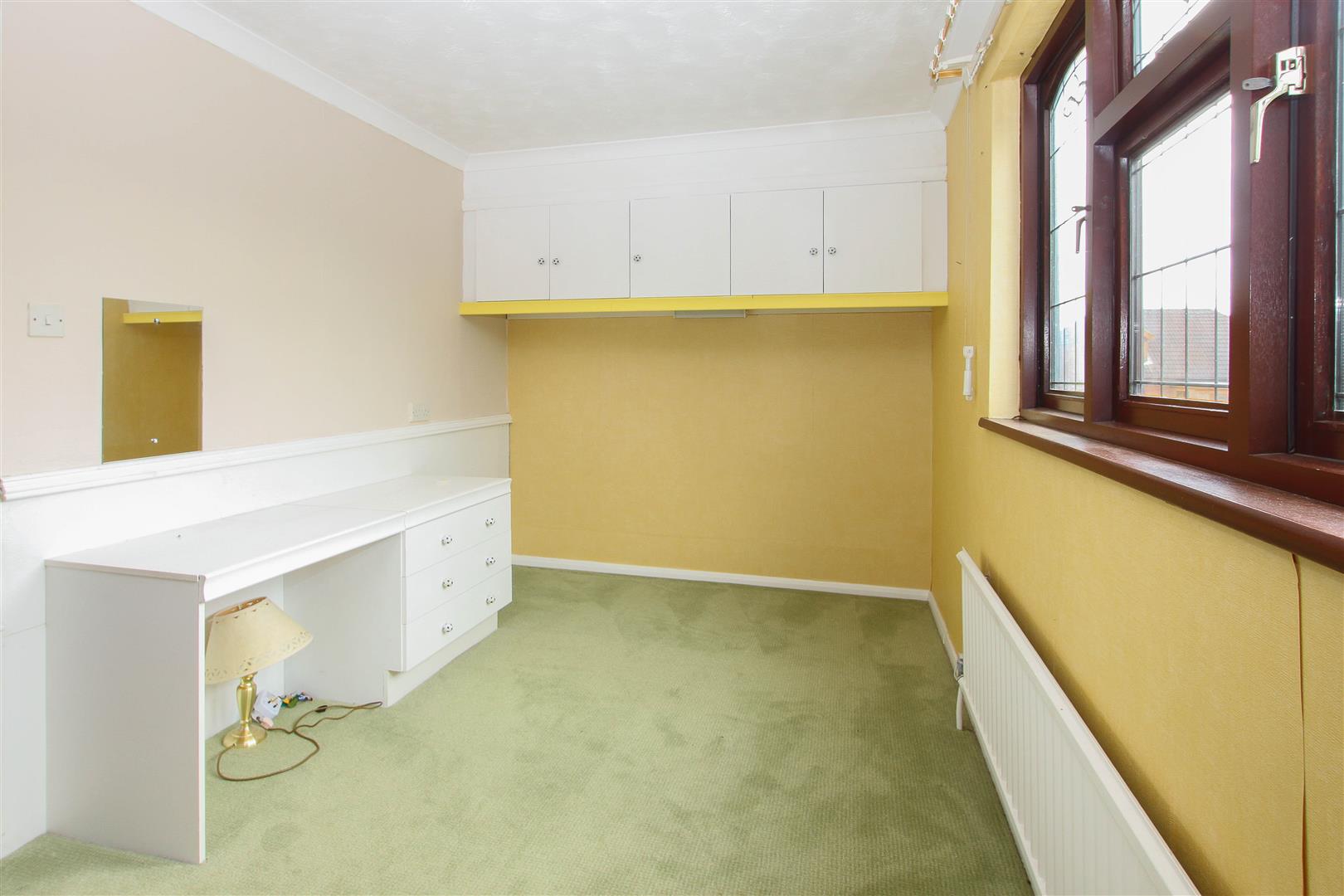 Beehive Chase, Hook End. Keith Ashton